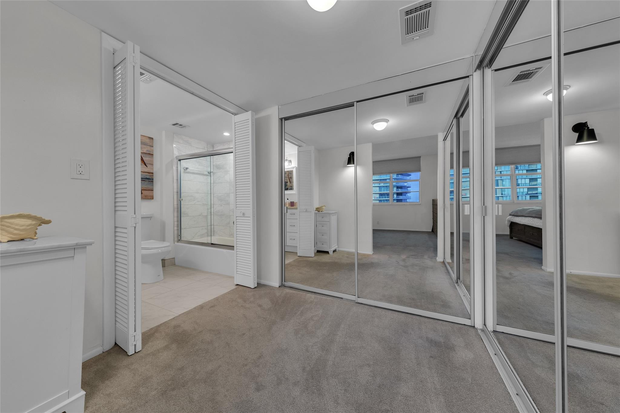 Admiralty Towers Condo - Residential