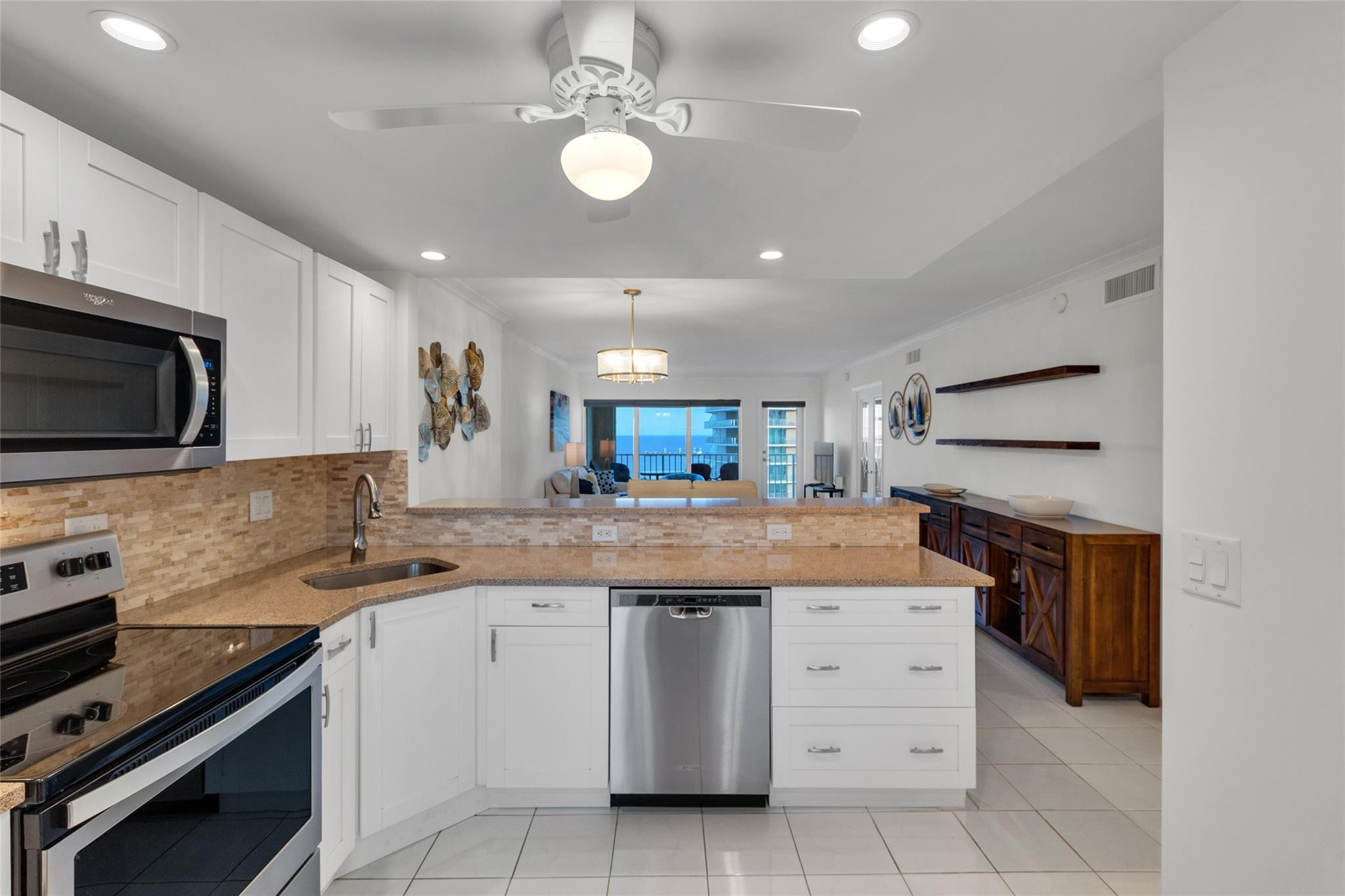 Admiralty Towers Condo - Residential