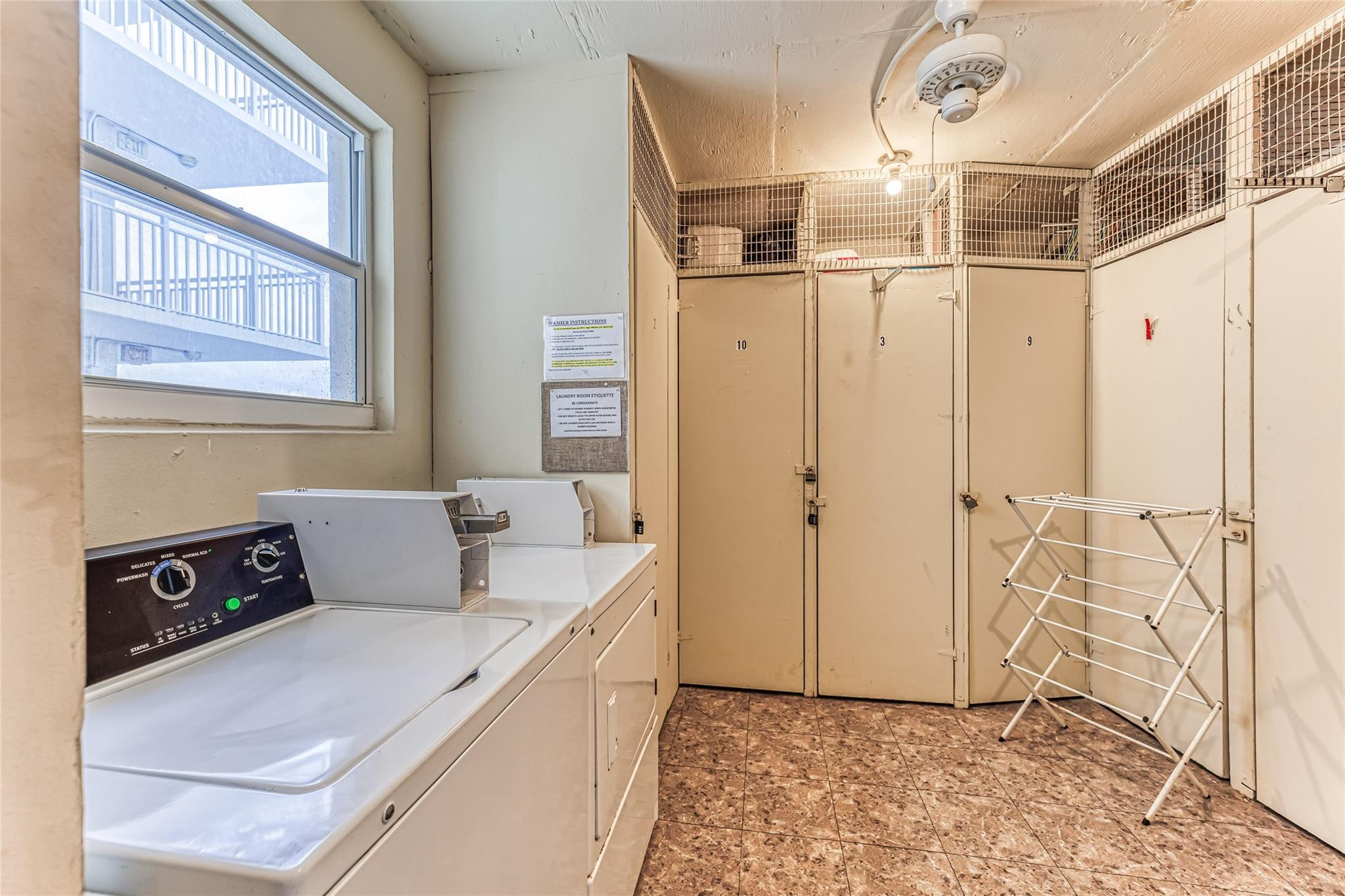 Admiralty Towers Condo - Residential