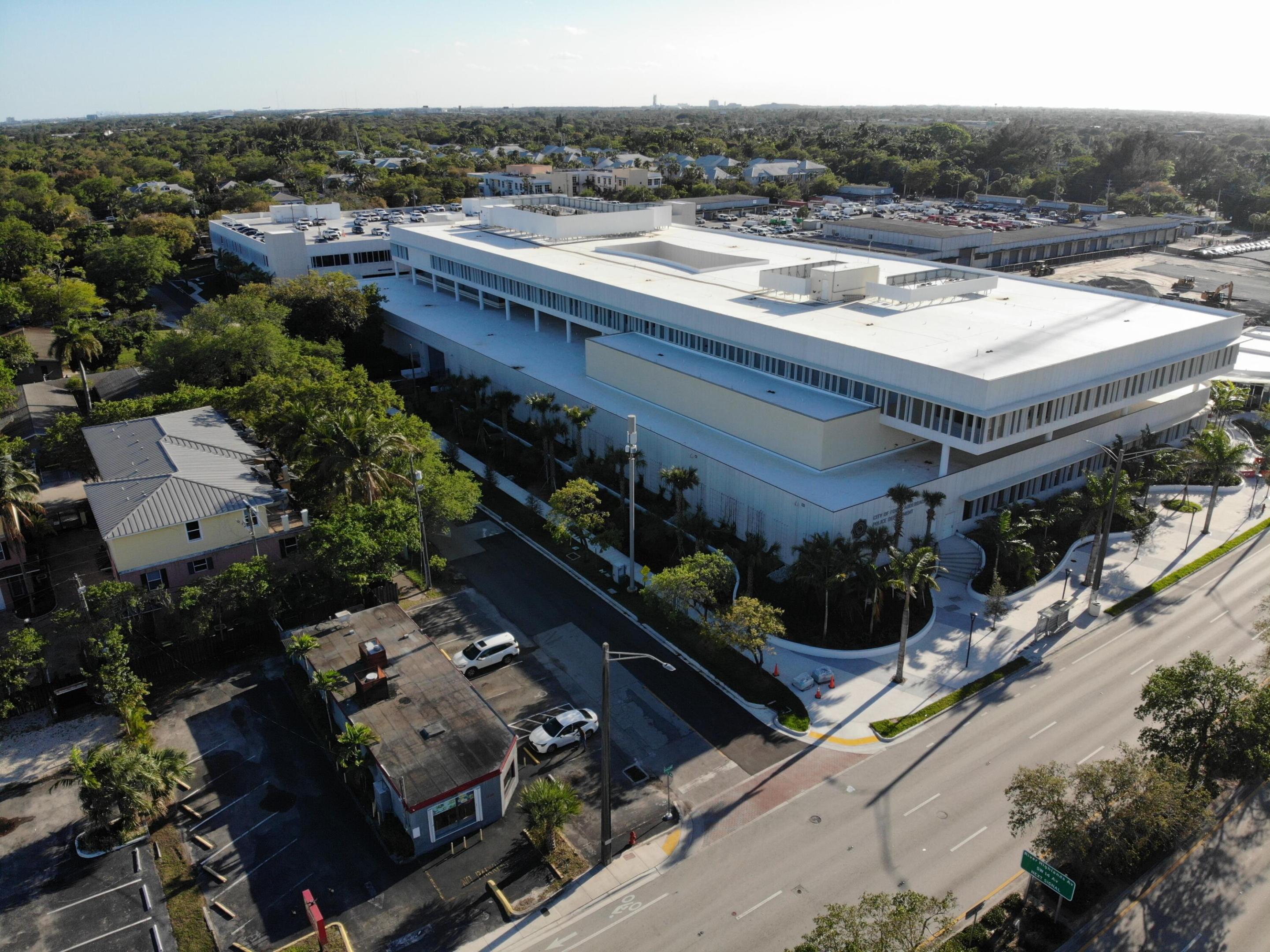 1122 W Broward Boulevard