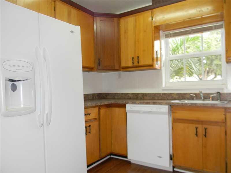 CORAL SPRINGS VILLAGE GRN - Residential Lease