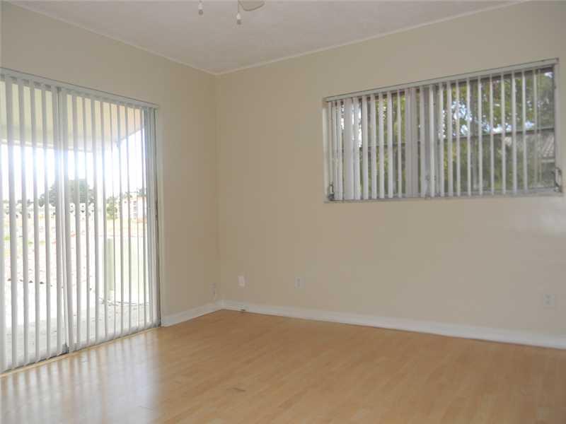 CORAL SPRINGS VILLAGE GRN - Residential Lease