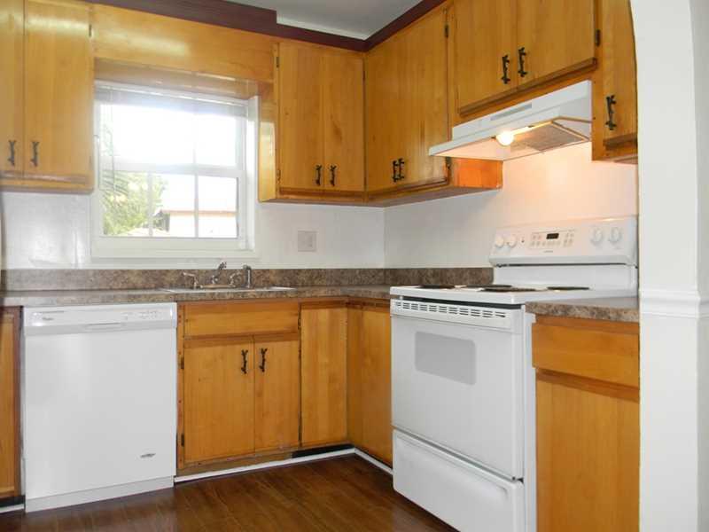 CORAL SPRINGS VILLAGE GRN - Residential Lease