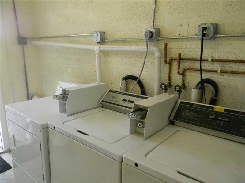 CORAL SPRINGS VILLAGE GRN - Residential Lease