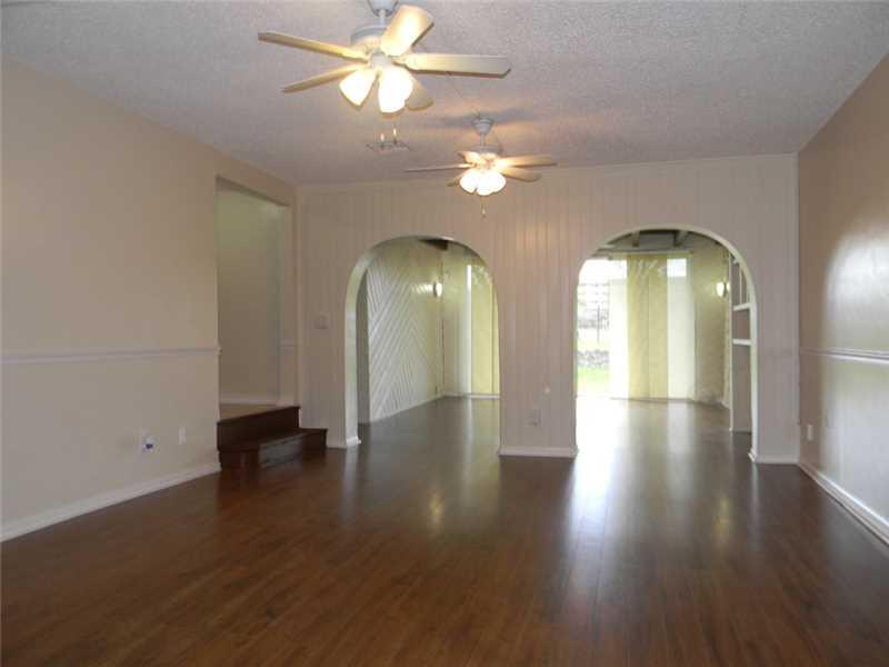 CORAL SPRINGS VILLAGE GRN - Residential Lease