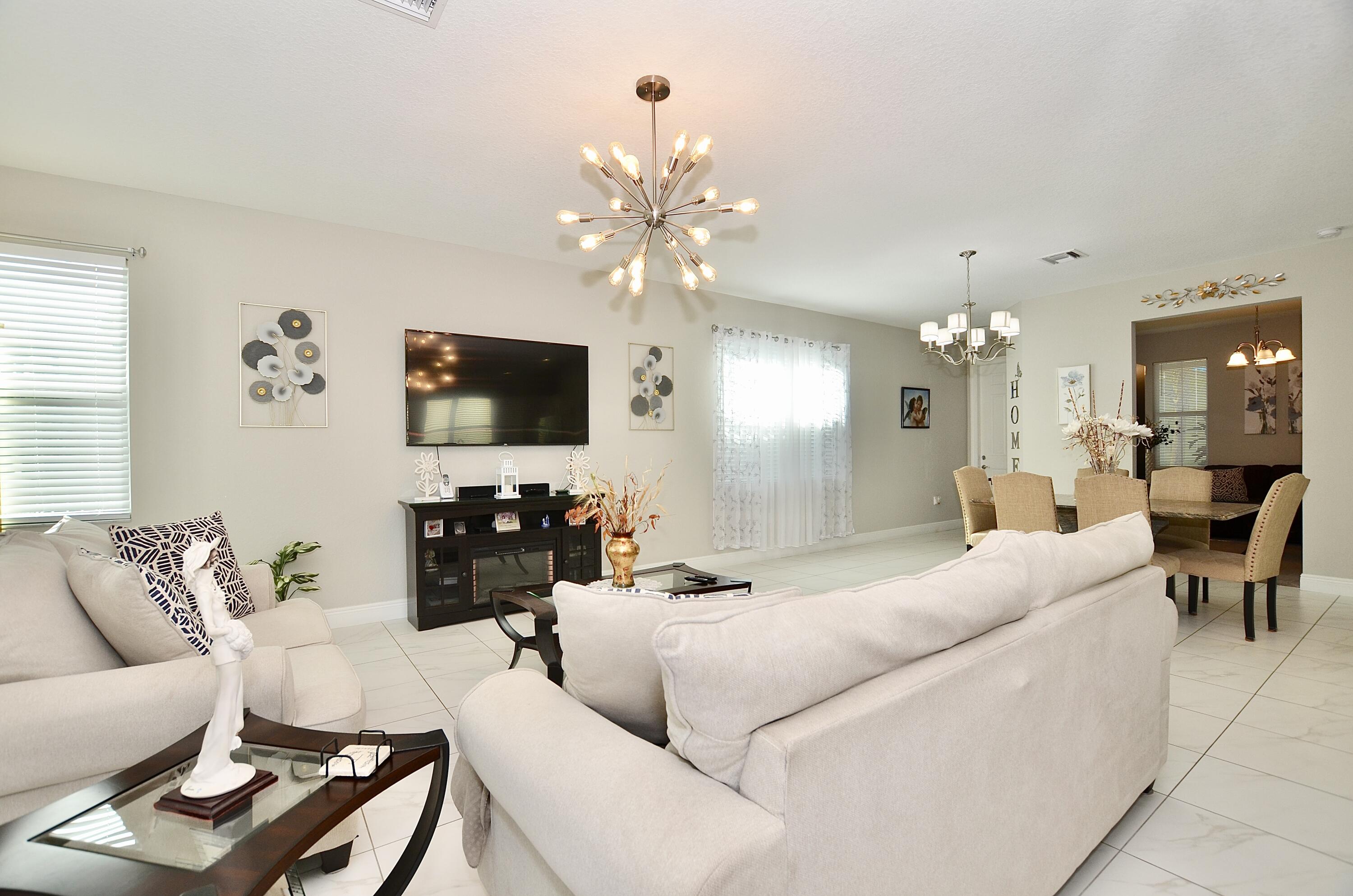 VIZCAYA FALLS PLAT 2 - Residential