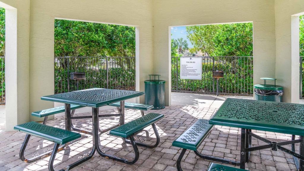 VIZCAYA FALLS PLAT 2 - Residential