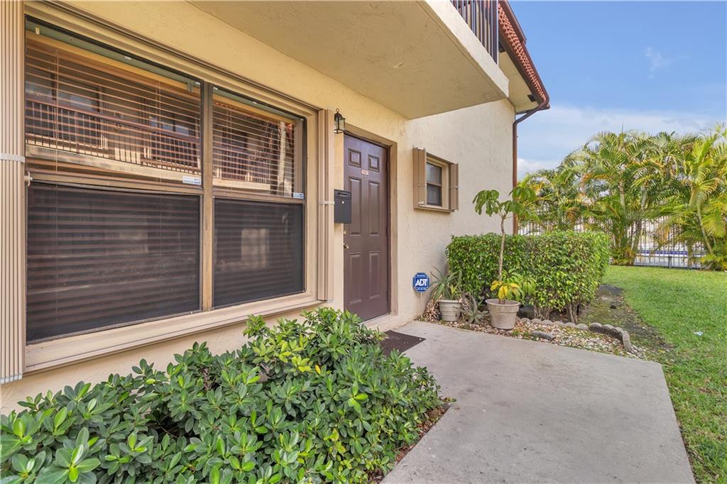 Palm Place Condo - Residential
