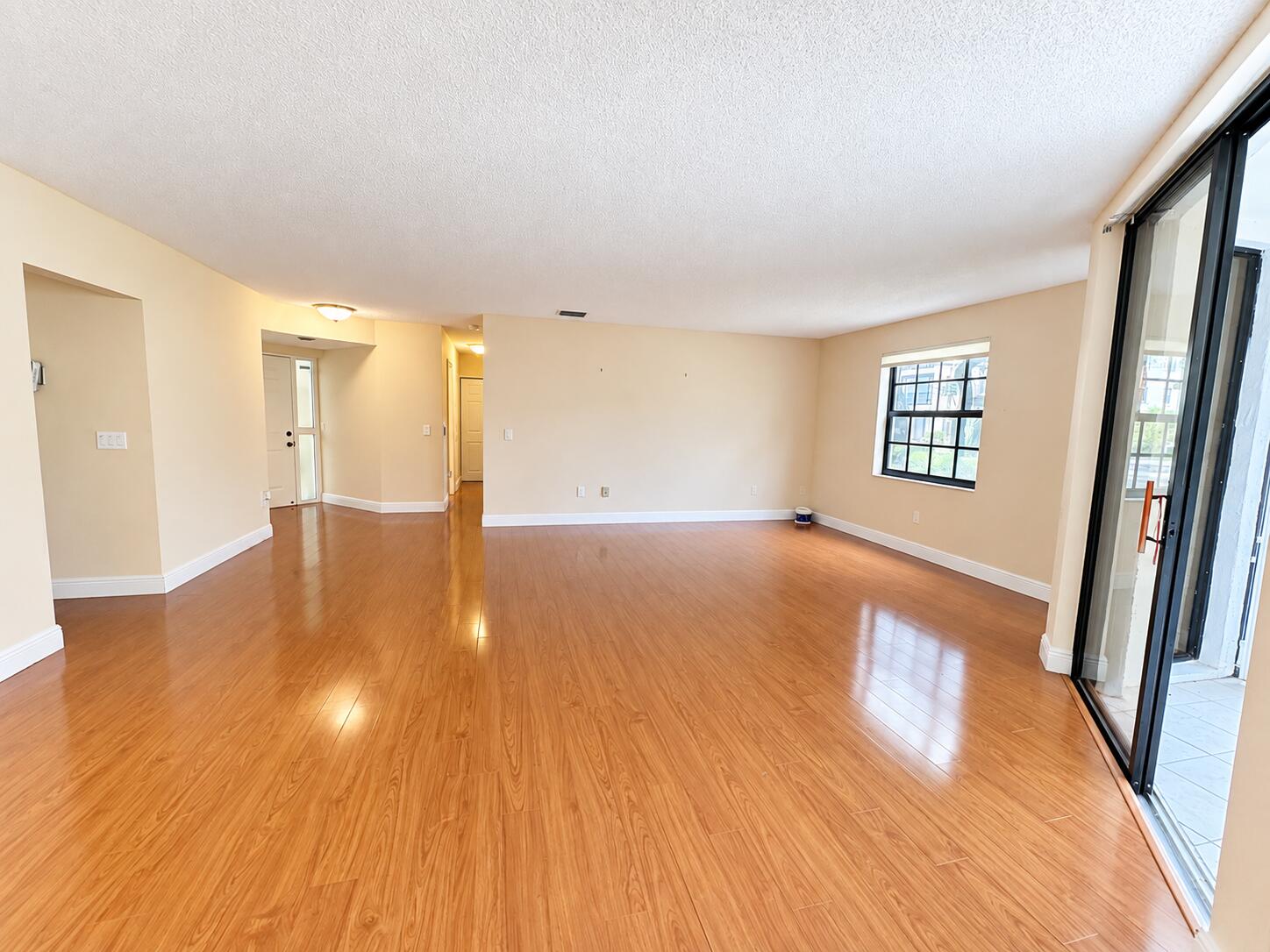 5115 EUROPA Drive B