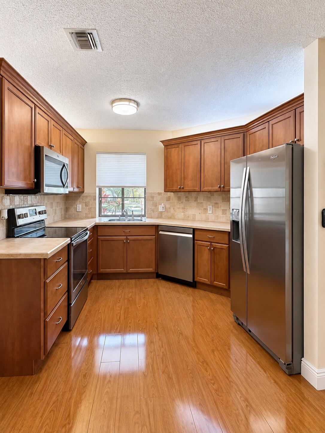 5115 EUROPA Drive B
