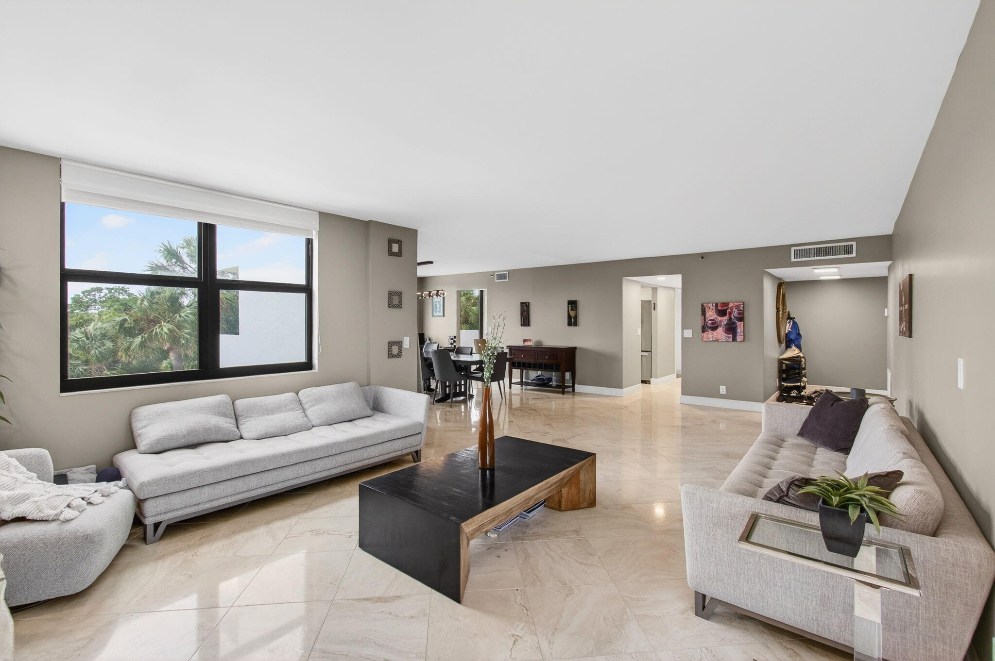 La Fontana - Residential