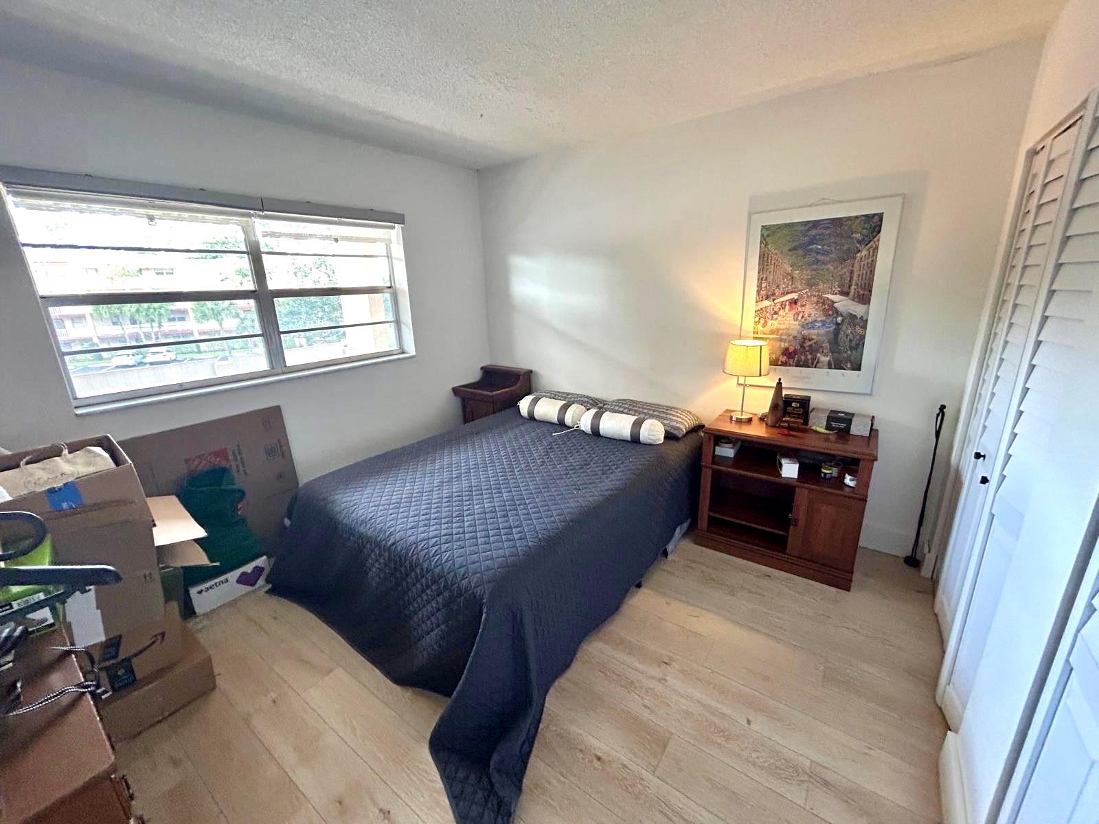 ORIOLE GOLF & TENNIS CLUB - Residential Lease