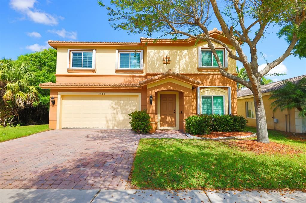 Photo of 5688 SE Graham Drive, Stuart, FL 34997 (MLS # R10870805)