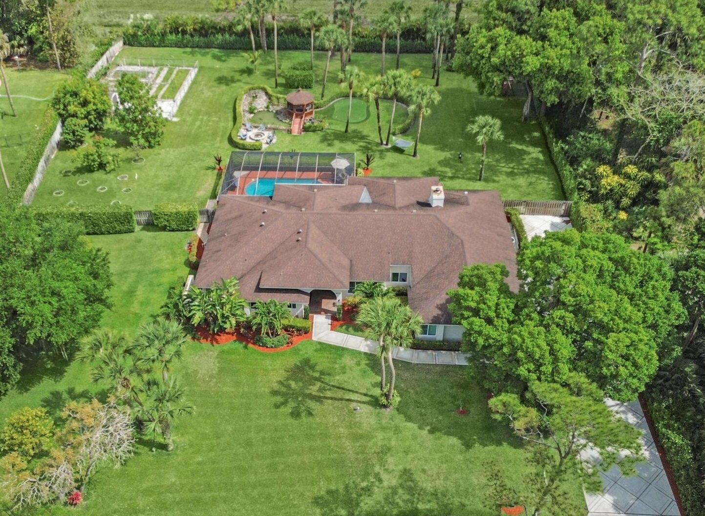8659 Thousand Pines Circle