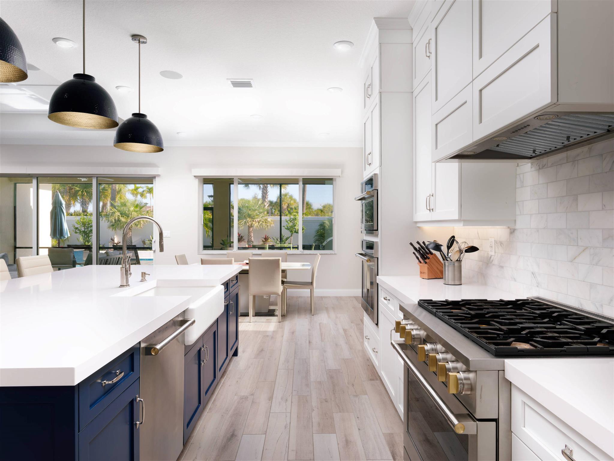 12144 Waterstone Circle, Palm Beach Gardens, FL, 33412/$1,495,000 4 12144 Waterstone Circle