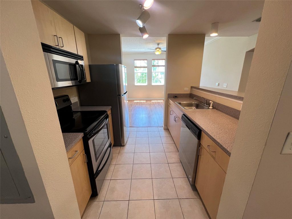 Photo of 533 NE 3rd Avenue #508, Fort Lauderdale, FL 33301 (MLS # B26026380)