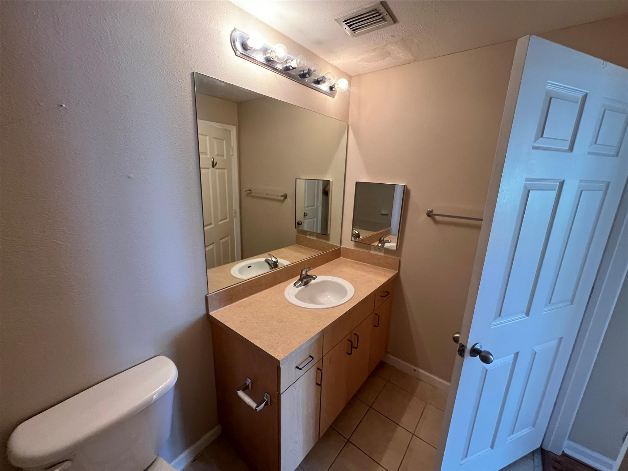 SOLE AT FORT LAUDERDALE CONDO - Residential Lease