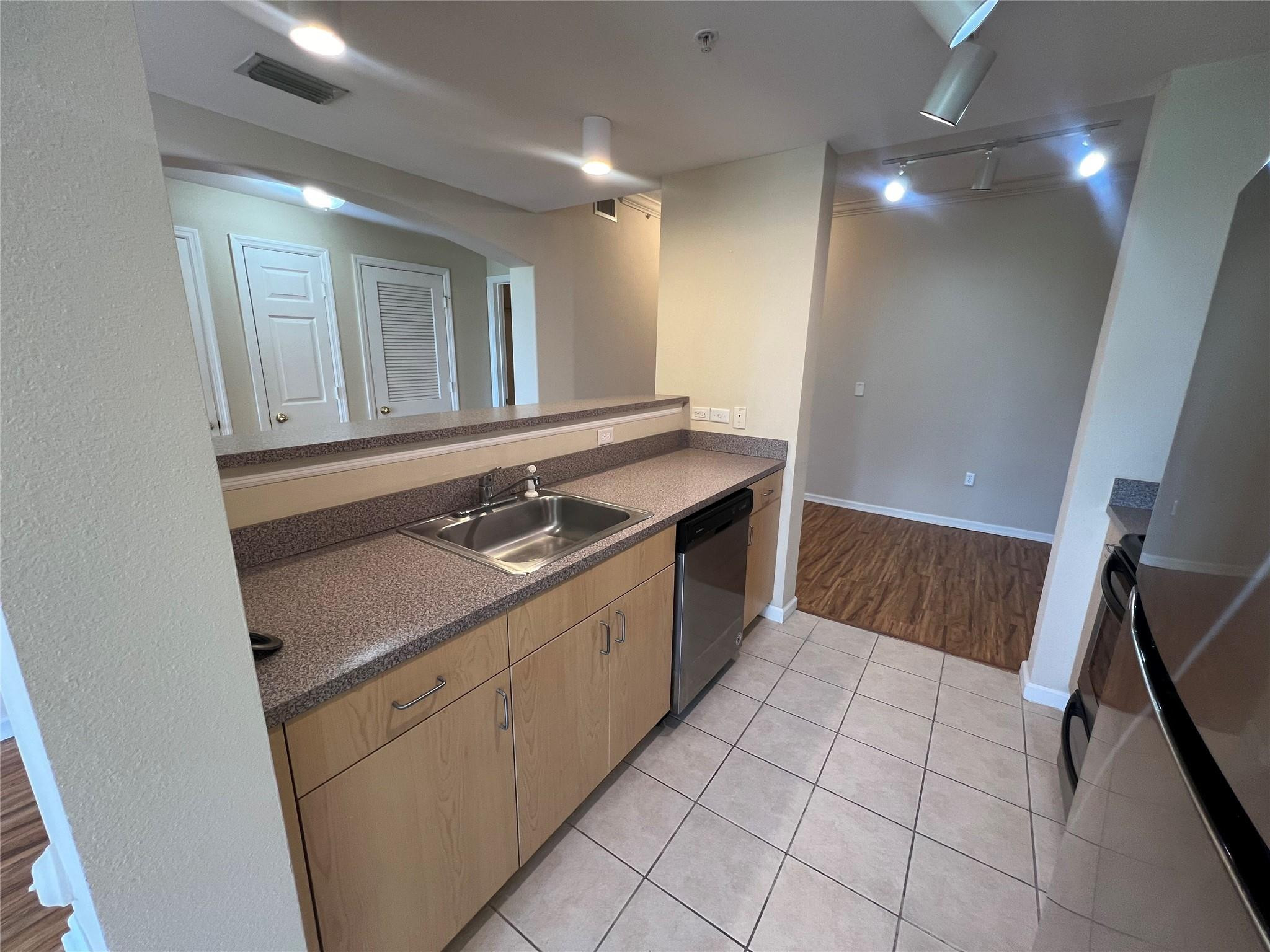 SOLE AT FORT LAUDERDALE CONDO - Residential Lease