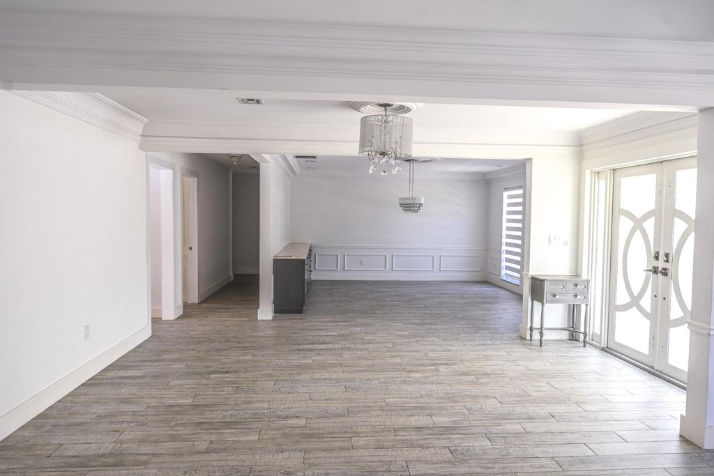 Photo of 9010 S Lake Dasha Drive, Plantation, FL 33324 (MLS # B26034088)