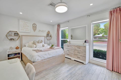 Tiny photo for 9010 S Lake Dasha Drive, Plantation, FL 33324 (MLS # B26034088)