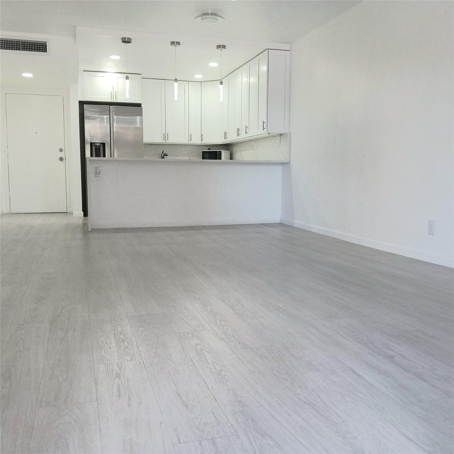 1421 S Ocean Blvd 210