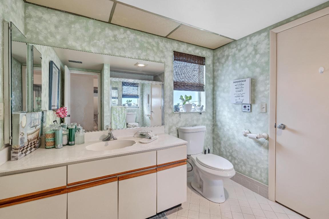 Clubhouse, Pool - Residential