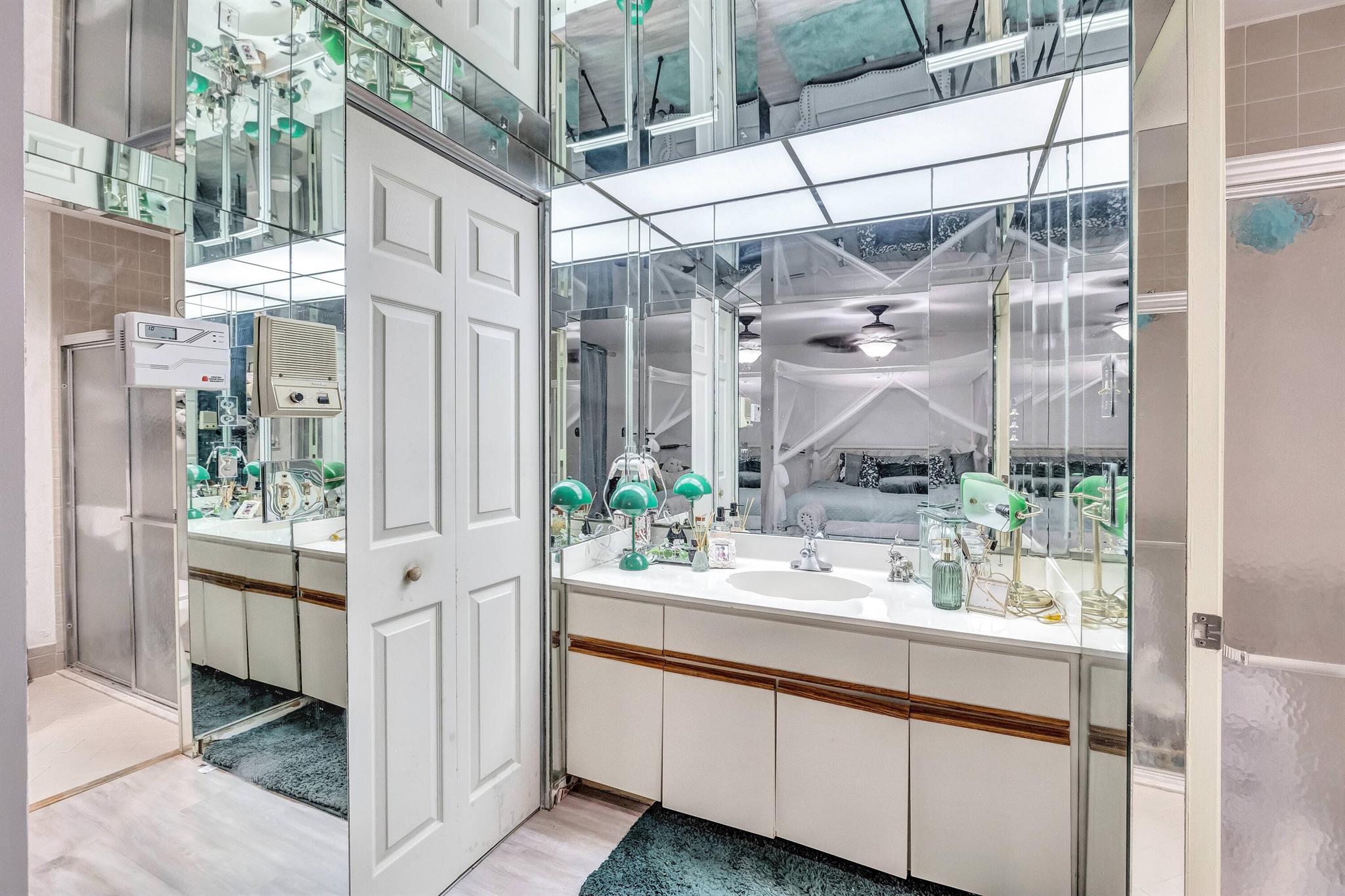 Clubhouse, Pool - Residential