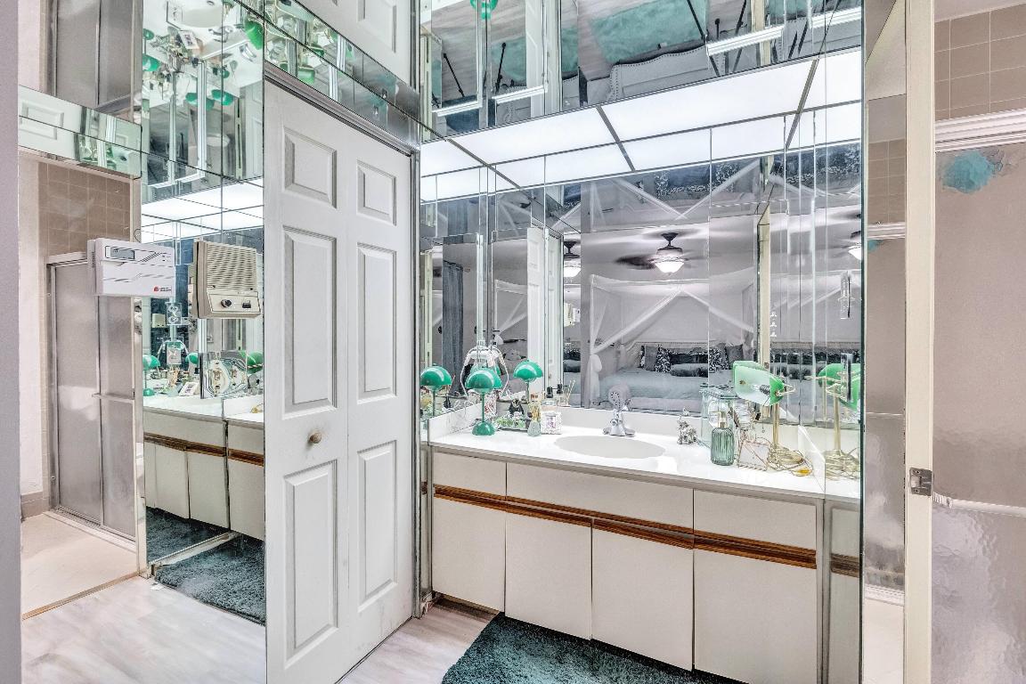 Clubhouse, Pool - Residential