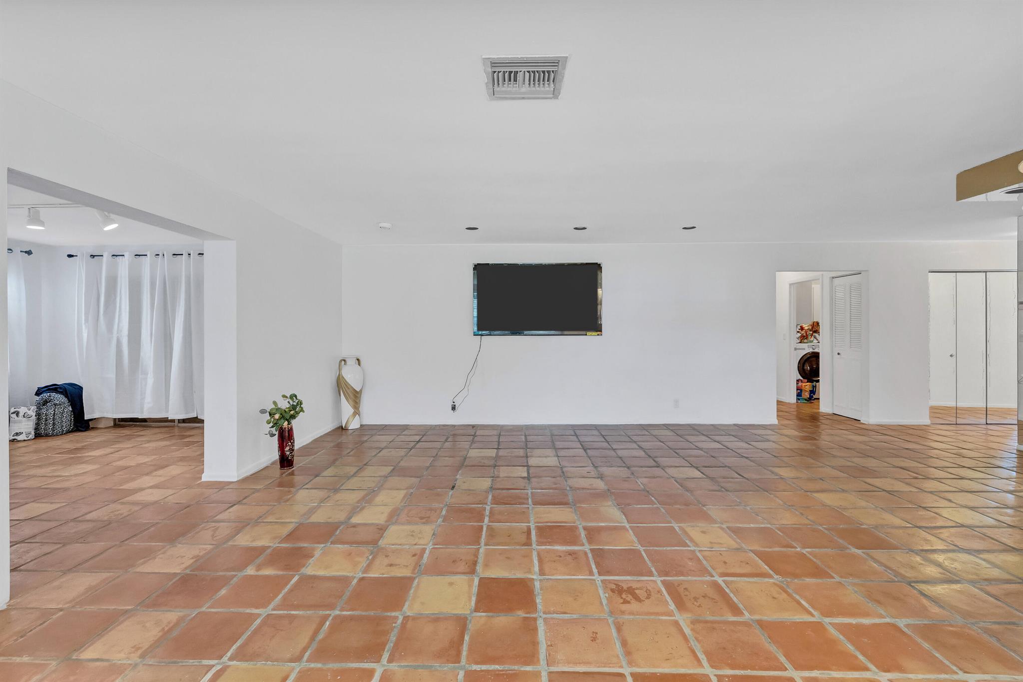 Clubhouse, Pool - Residential