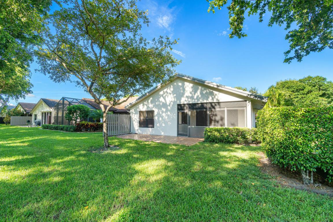 Fairmont Place-Equestrian - Residential