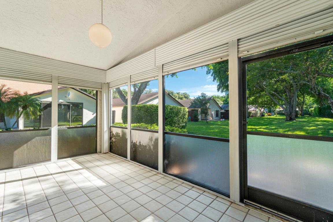 Fairmont Place-Equestrian - Residential