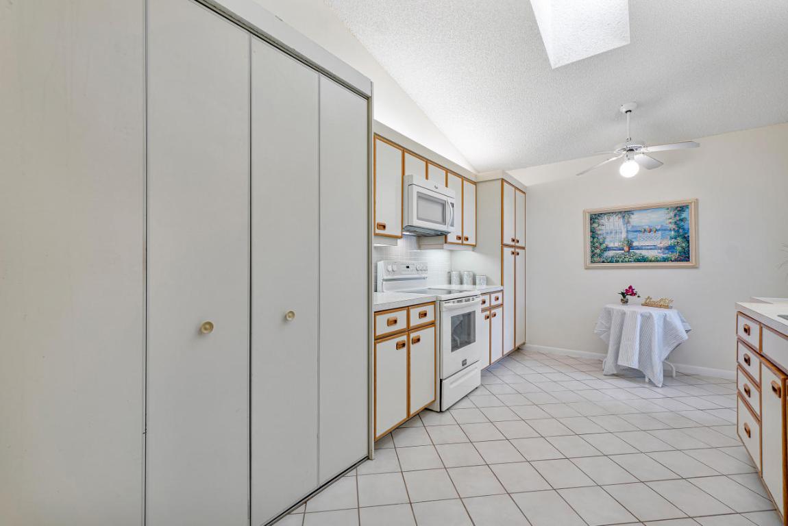 Fairmont Place-Equestrian - Residential