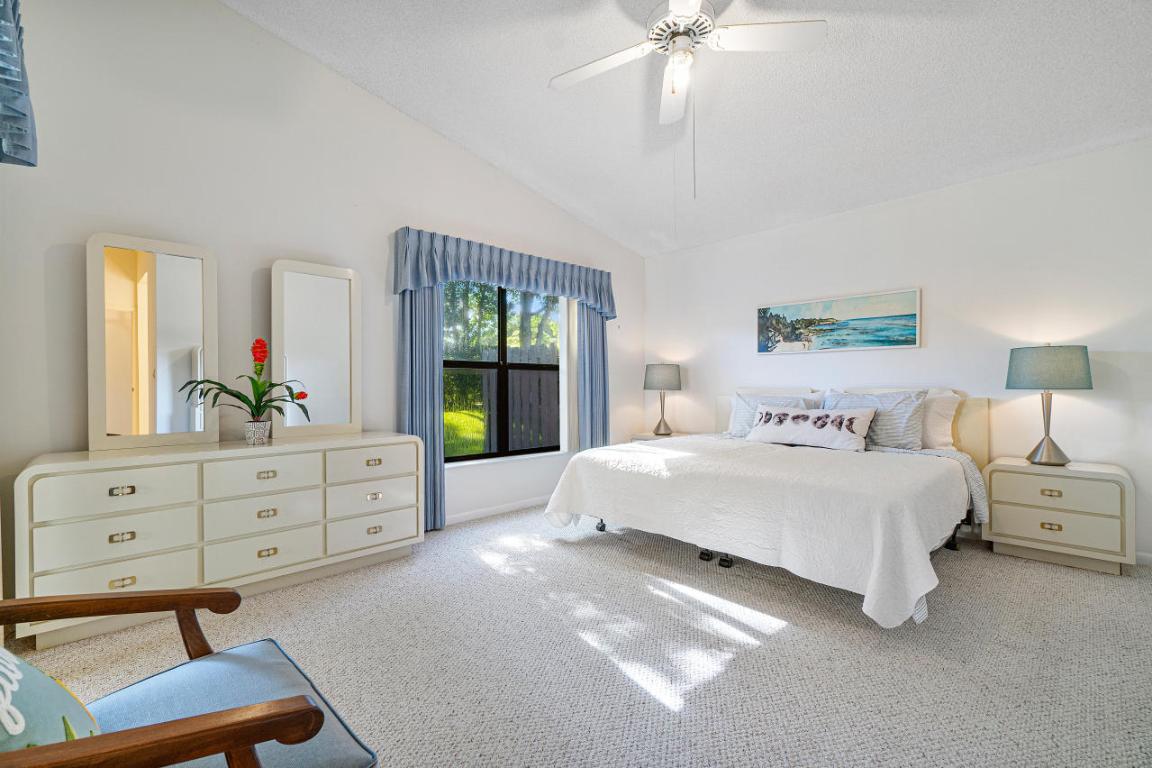 Fairmont Place-Equestrian - Residential