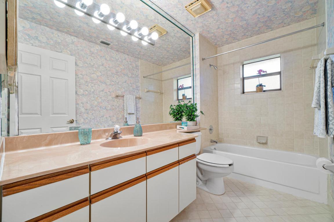 Fairmont Place-Equestrian - Residential