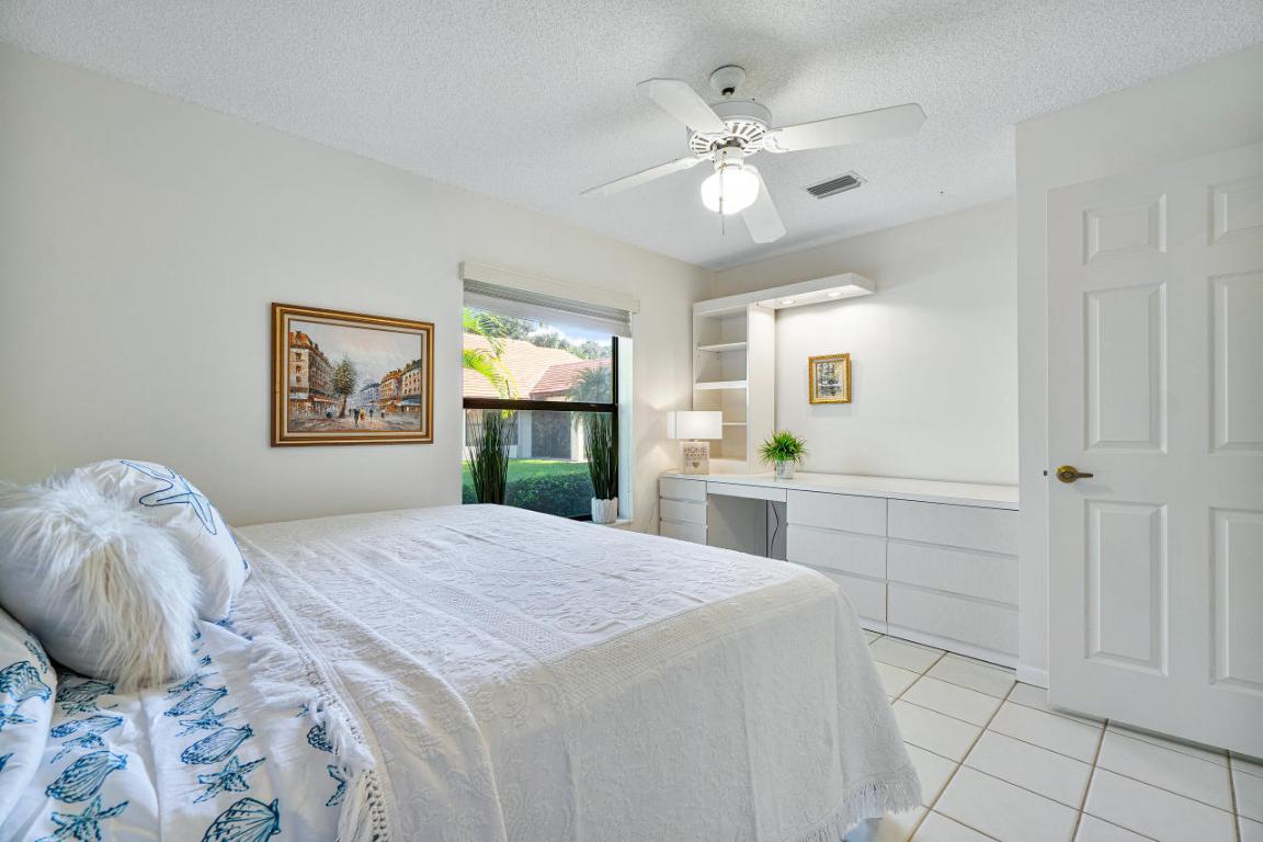 Fairmont Place-Equestrian - Residential