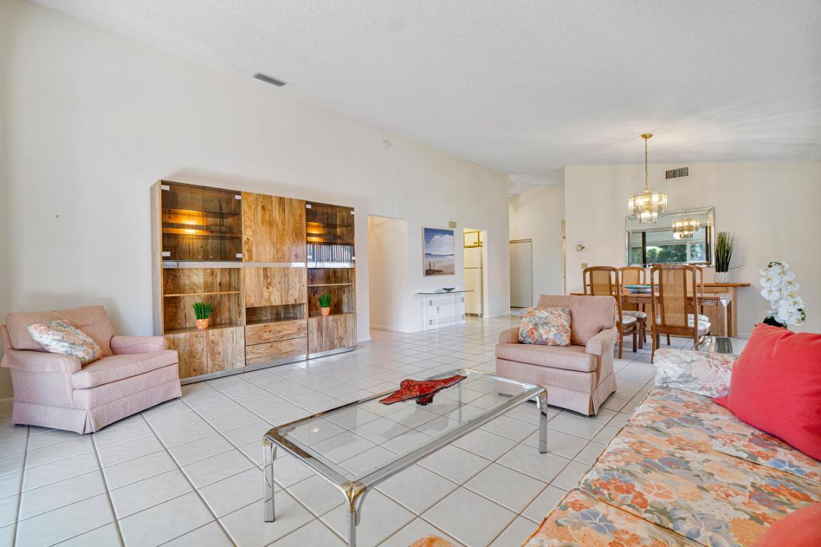 Fairmont Place-Equestrian - Residential