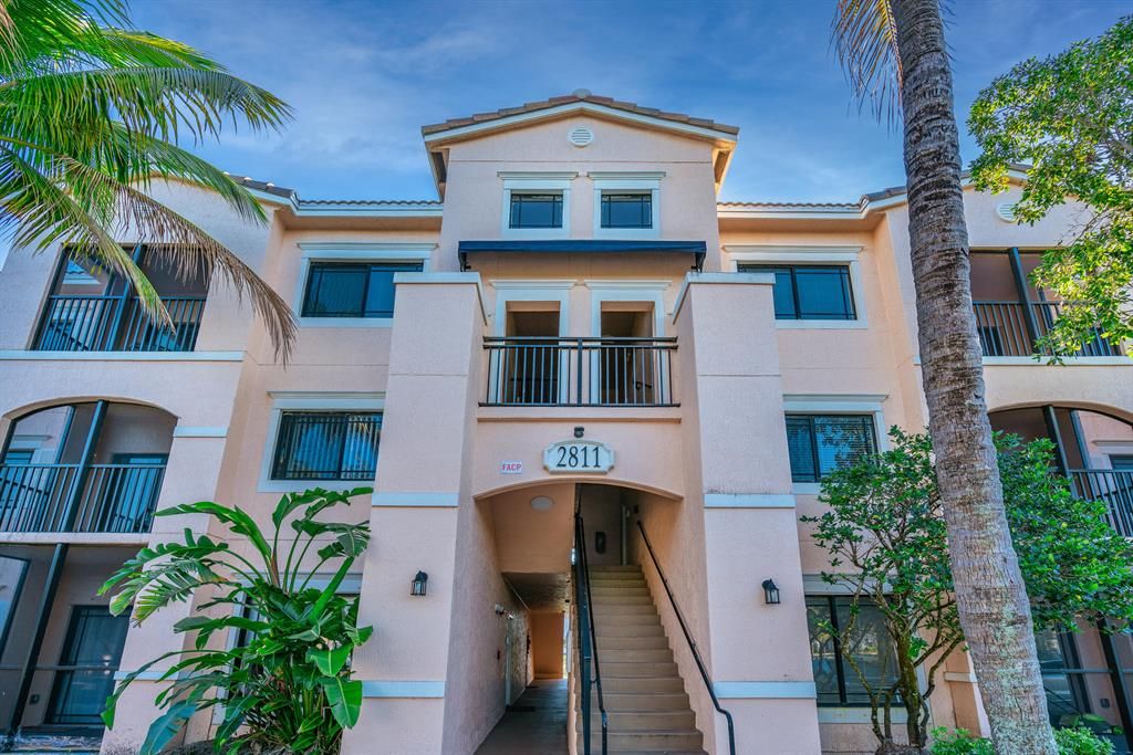 Photo of 2811 Grande Parkway #302, Palm Beach Gardens, FL 33410 (MLS # R10827587)