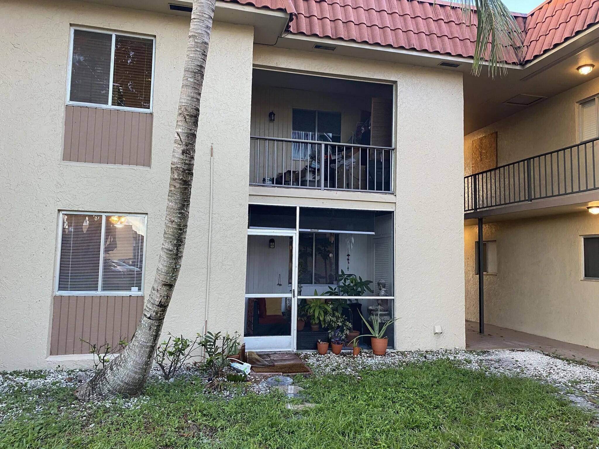 Cozy, Upgraded Corner Condo - Perfect to Call Home!Welcome to this charming 1-bedroom corner unit in West Palm Beach -- perfect for peaceful living! Enjoy a remodeled kitchen, private in-unit laundry, and abundant natural light throughout. This quiet, well-kept community is just minutes from groceries, restaurants, and the beach. Whether you're downsizing, retiring, or buying your first place, this move-in-ready home offers comfort, convenience, and location.