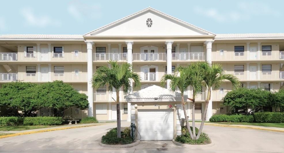 3525 Village Blvd 305