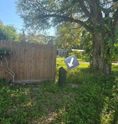 A home in Okeechobee