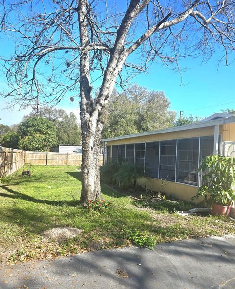 A home in Okeechobee