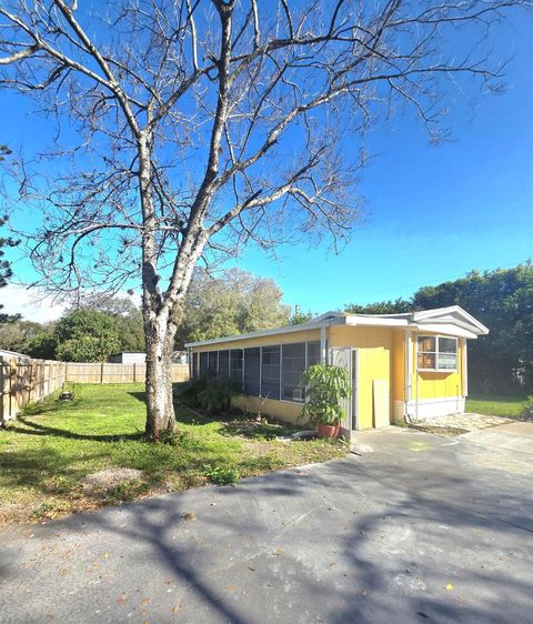 A home in Okeechobee