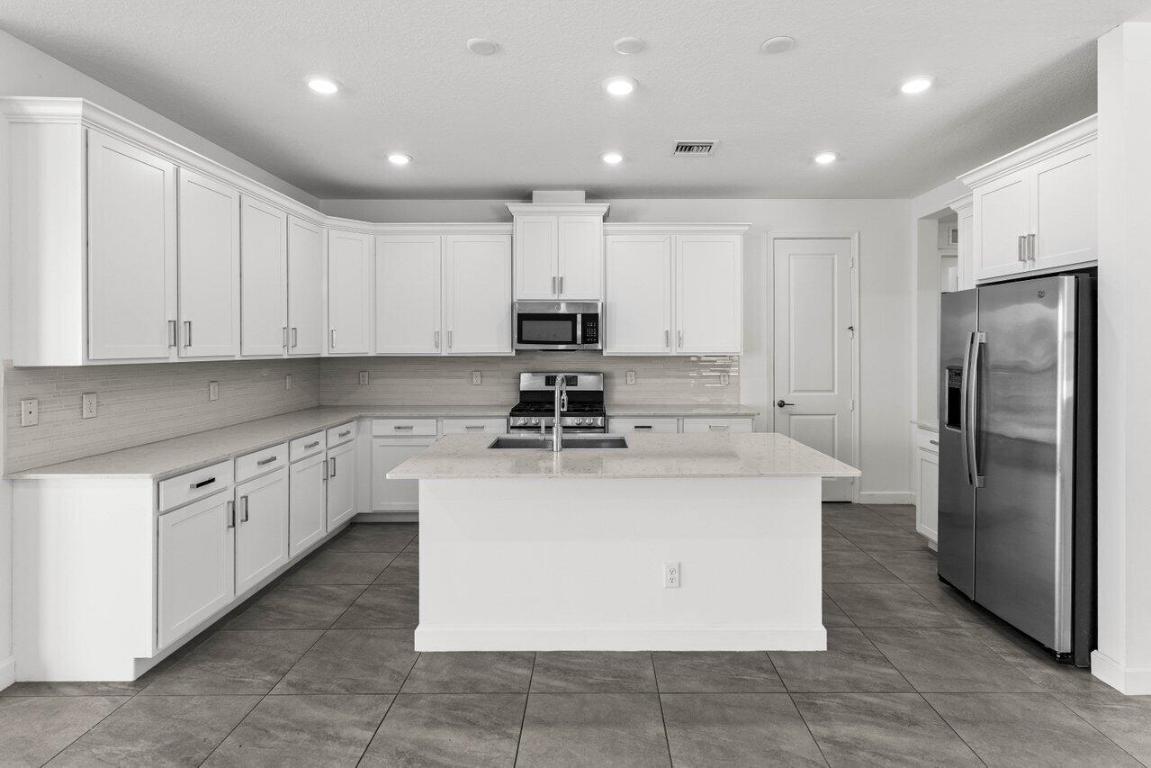 ARDEN PUD POD C NORTH - Residential Lease