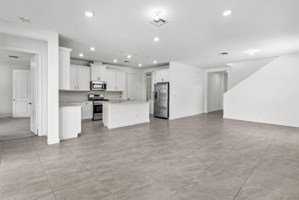 ARDEN PUD POD C NORTH - Residential Lease