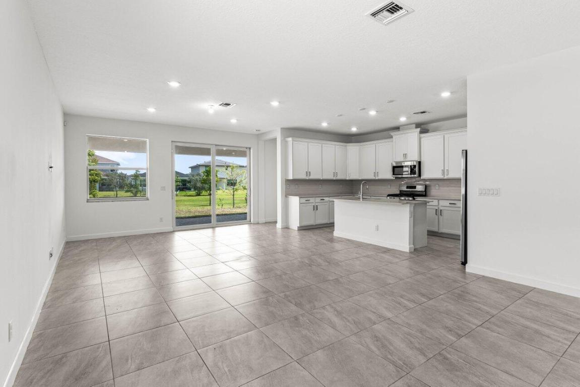 ARDEN PUD POD C NORTH - Residential Lease