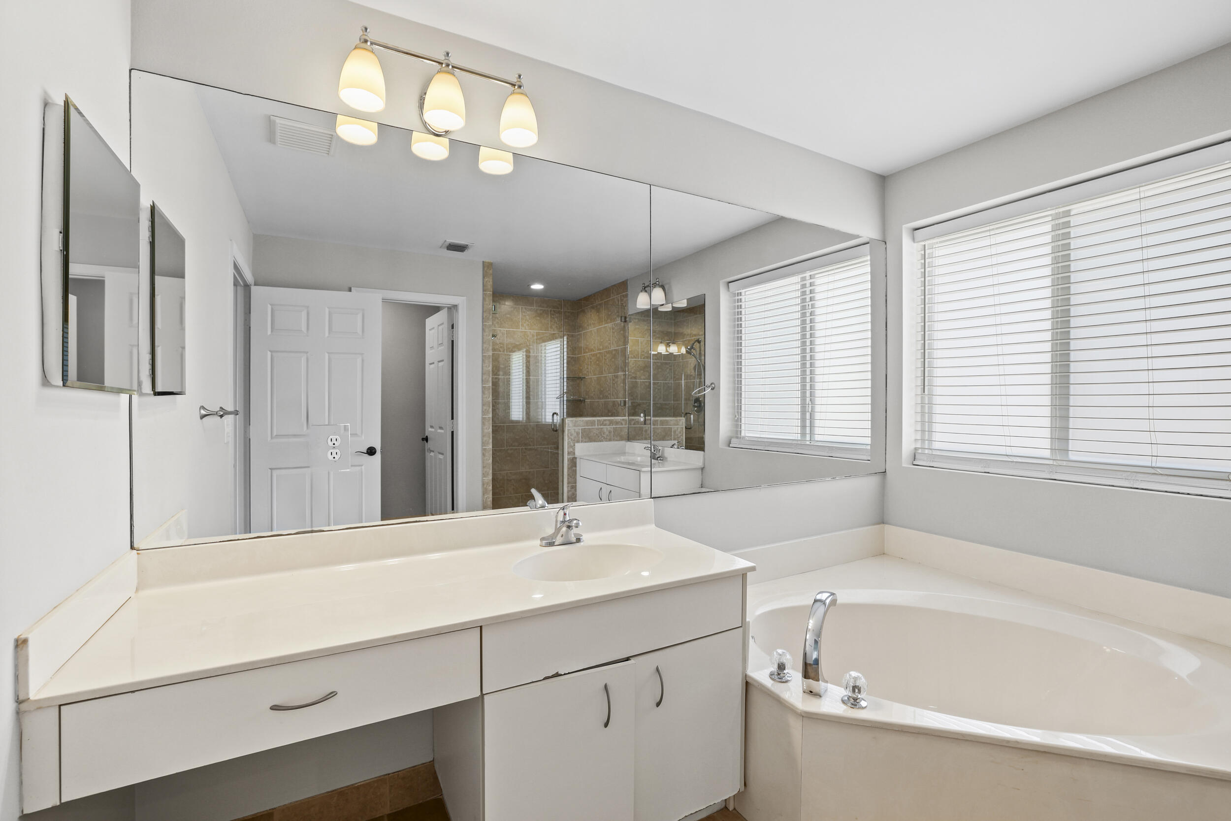 HOLIDAY SPRINGS EAST - Residential
