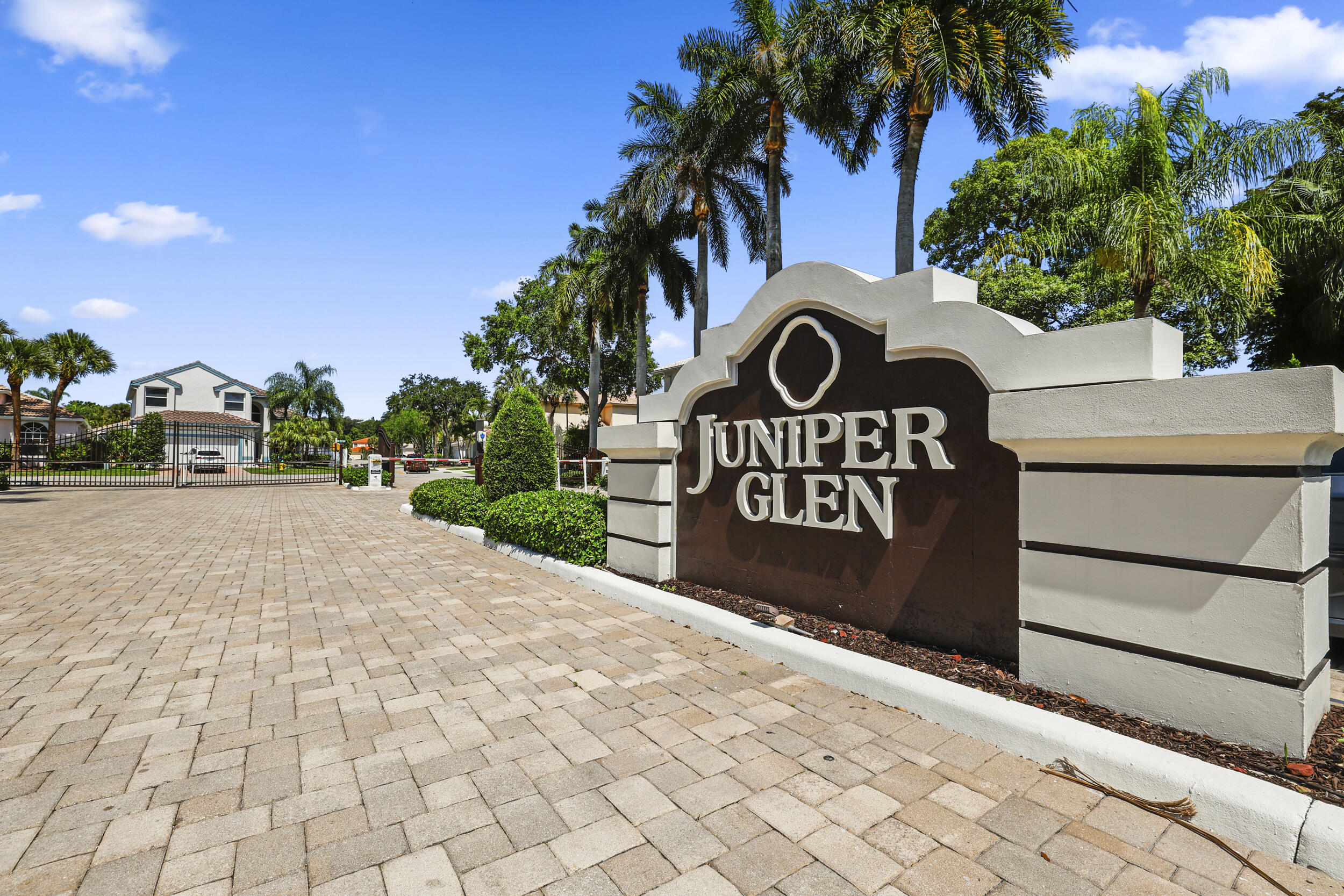 HOLIDAY SPRINGS EAST - Residential