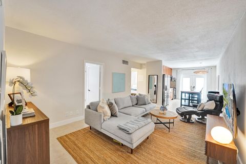 Tiny photo for 510 NE 17th Avenue #103, Fort Lauderdale, FL 33301 (MLS # B26029280)
