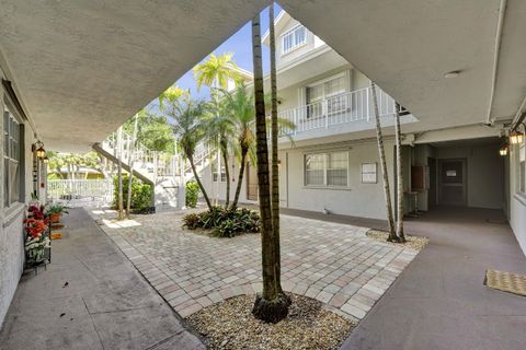 Tiny photo for 510 NE 17th Avenue #103, Fort Lauderdale, FL 33301 (MLS # B26029280)