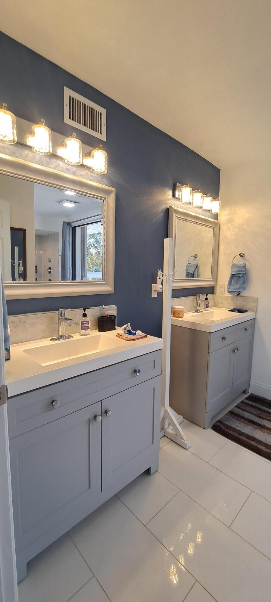 LAKESHORE VILLAGE OF MEADOWOOD PHASE 1 - Residential